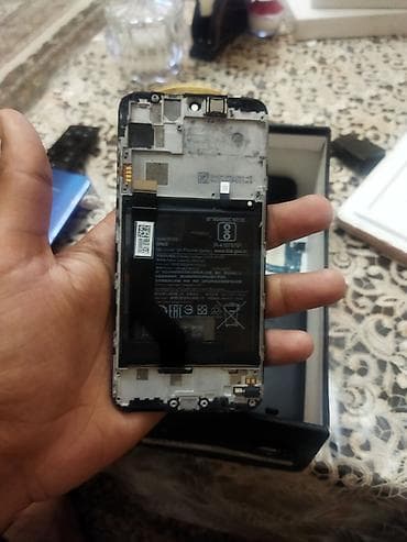 Salam Qiriq və zapcast telefonlar satiram içlərində platasi işləyən — 8
