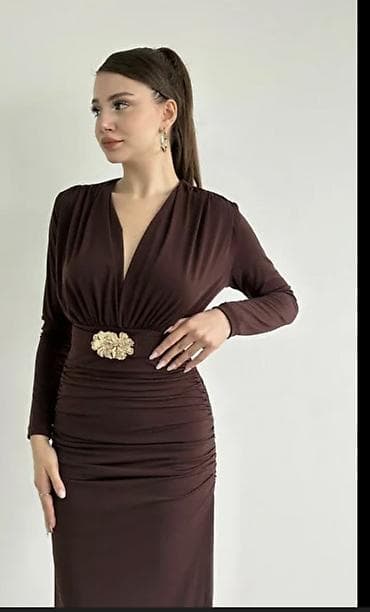 Uzun, tünd rəngli qələm kəsimli don. - Yuxarı hissə V-formalı — 3