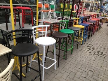 Hundurluk 72 Bar oturacaqlari material demirdir oturan yeri kojadir