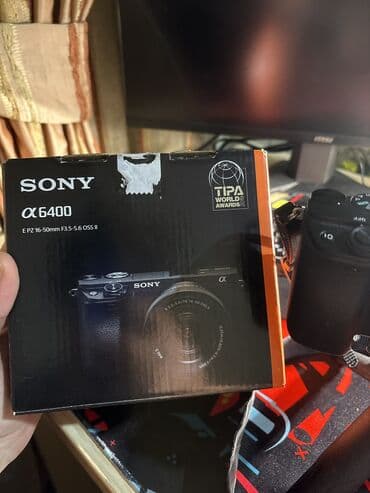 sony a6400: Real alıcıya endirim var. Üzərində kit lens verilir: 16-50mm — 4