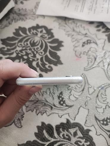 iphone 6s barter: IPhone 6, Gümüşü, Barmaq izi — 5
