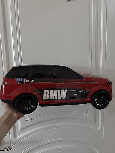 Uşaq üçün oyuncaq maşın – BMW X7 stili - Korpus: qırmızı rəng, qara — 1