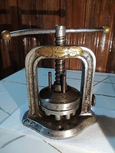 prostina desti: W.M. Sharp Co. (Binghamton, N.Y., USA) istehsalı əl pressi – çoxlu — 2