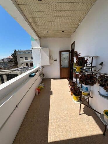 əhmədli ev: Əhmədli 8 otaq, 240 kv. m, Orta təmir — 22