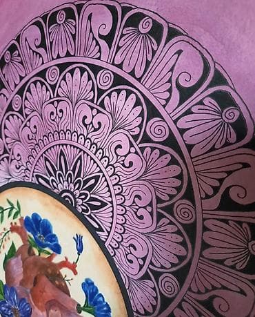 qelem: Əl işi rəsm əsəri – “Ürək və Çiçəklər” mandala kompozisiyası. Ölçü — 3