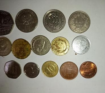 Beynəlxalq kolleksiya üçün qarışıq metal sikkələr dəsti. Hər ədəd üçün — 4