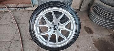 Шины и диски: Б/у Колесо Kia 215 / 45 / R 17, 5 Болтов — 2