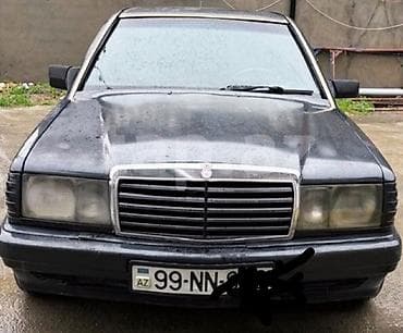 Mercedes-Benz sedan (W201 “190” seriyası). - Kuzov: sedan, qara rəng