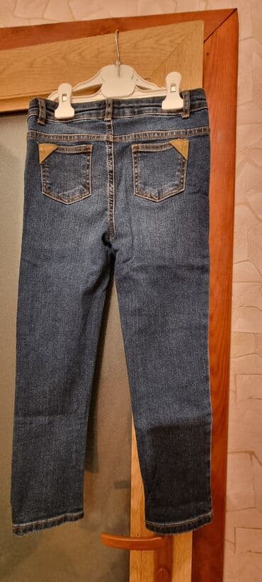 mektebli salvari: Oglan salvari 7 yasa uygundur cins hec geyinilmeyib YENIDIR. COXLU — 3