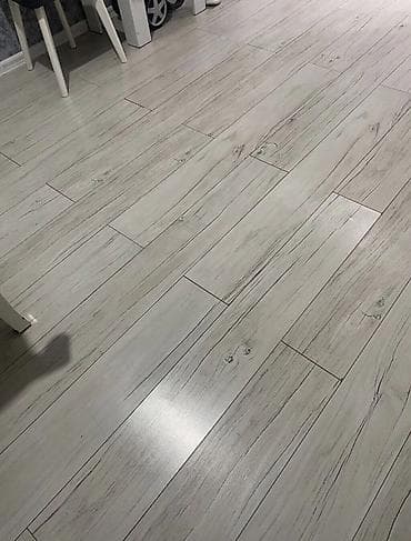 dam örtüyü qiyməti: Ikinci el laminatdir. Sokulub hazirdir. Hecbir problemi yoxdu isti pol — 1