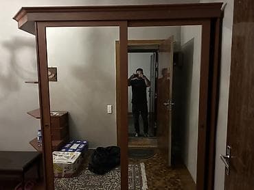 paltar dolab: Qarderob dəsti – sürüşkən güzgülü şkaf və komod - Material: ağac — 1