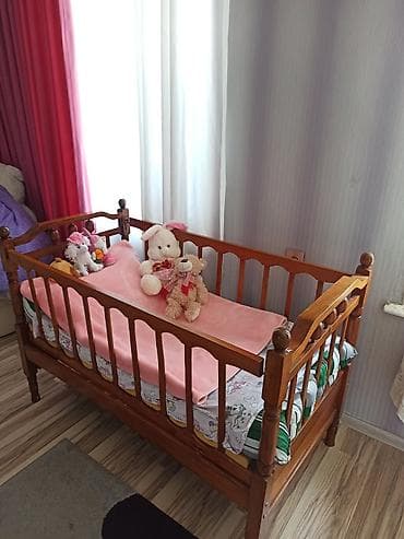 Taxta beşik - Material: keyfiyyətli bərk ağac, laklı səth - Ölçü