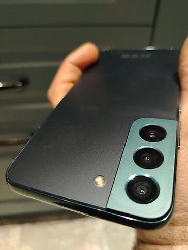 dubayski iphone 15 pro max: Samsung Galaxy S22, rəng - Yaşıl, Simsiz şarj — 1