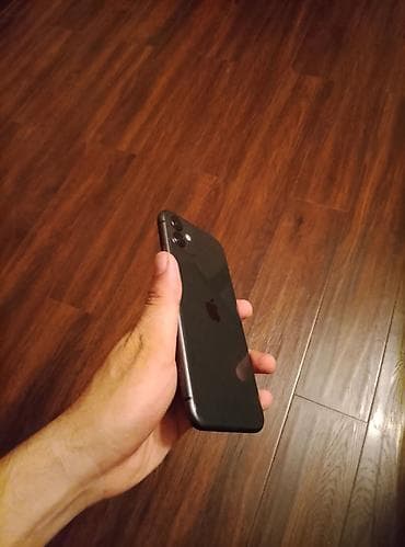 ayfon 16 e: IPhone 11, Qara, Simsiz şarj — 2