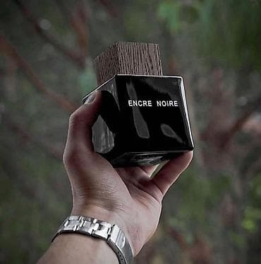 Encre Noir Odunsu-ot qrupuna aid, daha cox tebiet notlarinda olan — 1