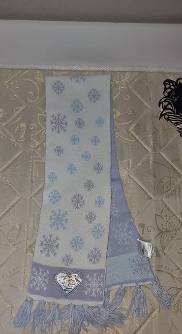 usag donu: LC Waikiki Disney Frozen uşaq şərfi - Rənglər: açıq bənövşəyi, göy və — 3