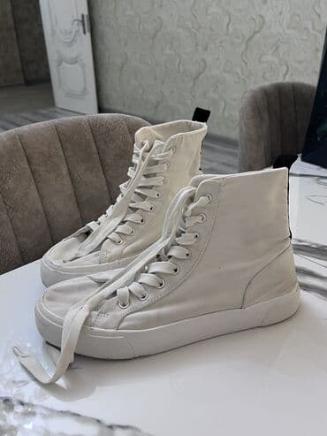 nike qaçış üçün qadın krossovkaları: Zara, Ölçü: 37, rəng - Bej, İşlənmiş — 2
