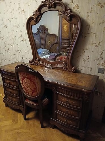 2 спальная кровать: Двуспальная кровать, Шкаф — 2