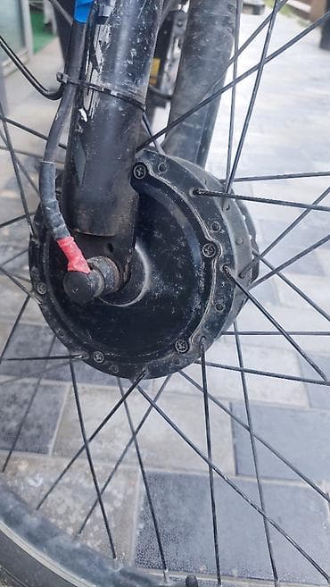 Elektrik velosipedlər: İşlənmiş Elektrik velosipedi 28", sürətlərin sayı: 9, 500-750 Vt — 3