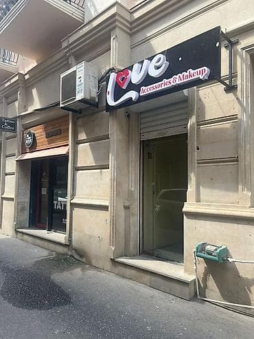 Obyekt arendaya verilir Xüsusiyyətlər: - Küçəyə açılan şüşə giriş — 6