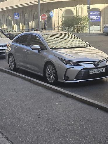 prius 20 kuza salon: Toyota Corolla, gümüşü rəng, sedan gövdə. Rənglənməyib udarı vuruğu — 7