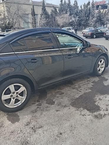 chevrolet service: Chevrolet Cruze: 1.4 l | 2011 il 341790 km Sedan — 10