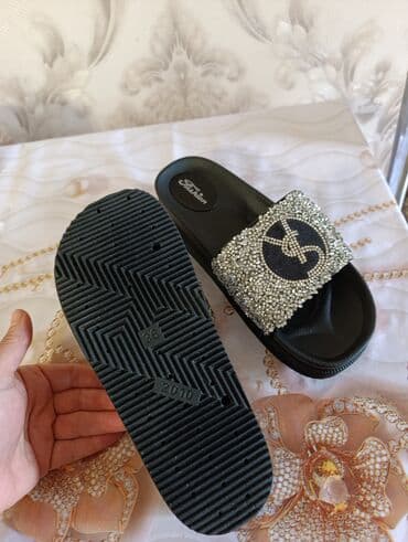 qoyun dərisindən ev üçün qadın şap şapları: Ölçü: 36, rəng - Qara, Yeni — 3