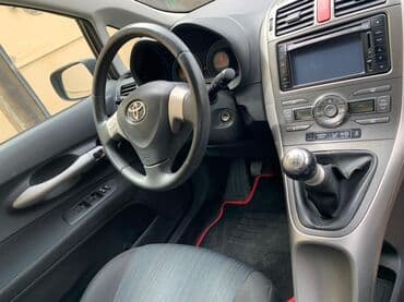 турбо аз подержанные автомобили таеота приюс аренд: Toyota Auris: 1.4 л | 2009 г. Хэтчбэк — 5