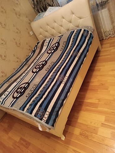 односпальная кровать: 2 односпальные кровати, Шкаф, Трюмо, 2 тумбы, Азербайджан, Б/у — 2