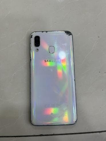 telefon samsung a40: Samsung Galaxy A40, rəng - Ağ, İki sim kartlı — 2