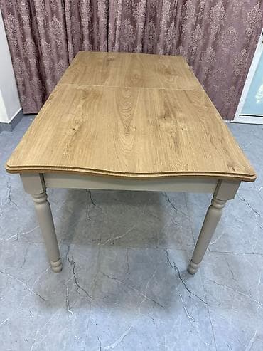 kompyuter stulu: İdeal veziyyetde. Masa desti. 450azn. 6 stulla. Turk istehsalı — 6