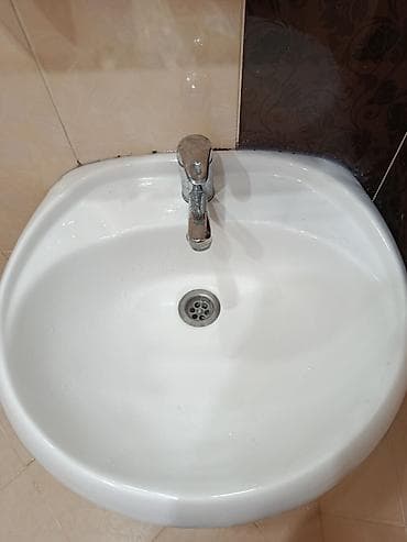 krantlar: Pedestal tipli hamam çanağı və qarışdırıcı kran - Material: keramika — 2