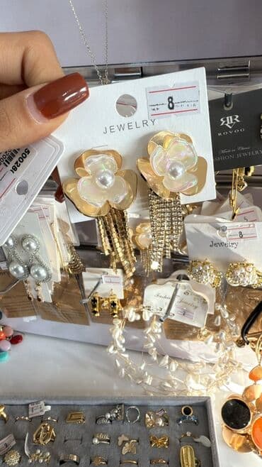 pandora qizil qolbaqlar instagram: Qadın bəzək aksesuarları – geniş seçim Məhsullar: - Qızılı tonlarda — 9