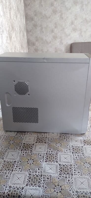 notebook hdd 1tb: Acer monitoru, Krauler sistem bloku, klaviatura və siçandan ibarət — 3
