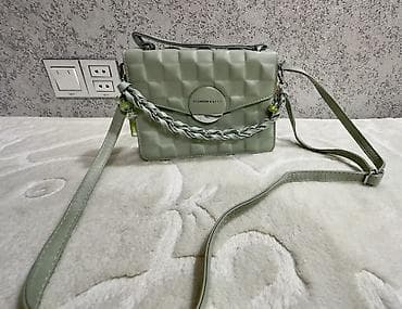 kostuyum: 3-5-7-12 manat 1) Yaşıl “yeni” 5 manat 2) Açıq yaşıl kvadrat “yeni” 5 — 2