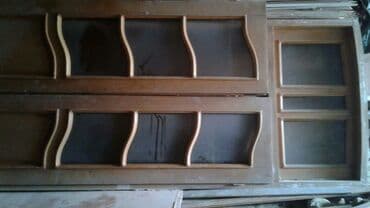 Двери 
4 штуки .1.32 - 2.8 .1’32-2,4 primerno