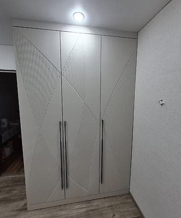 cut kravatlar: 4 qapılı, Boz, Digər material, Açılan, Düz dolab — 3