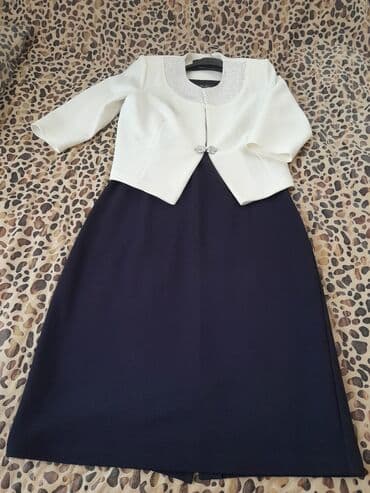 утягивающее белье: Новое платье (темно-синего цвета) с пиджаком. Размер 46-48. Рукав три — 3