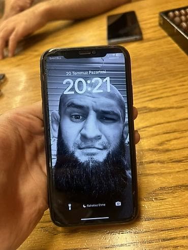 ipod nano: IPhone 11, 128 GB, Qara, Face ID — 2