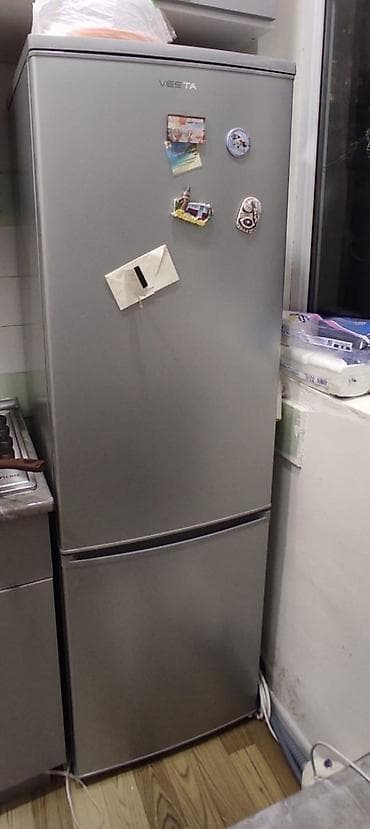 Soyuducular: Soyuducu 330 azn Çox az istifadə olunub cəmi 6 ay, heç bir problemi — 1