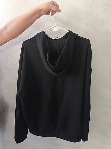 kapri şalvar: Qara Adidas idman dəsti – kapüşonlu svitşot və şalvar - Rəng: tam — 2