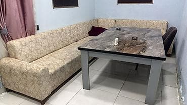 kafe stol stul satilir: Kafe restoran üçün divan masa dəsti satılır.1dəst 500 Azn.Ünvan — 4