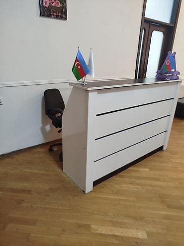 yer suren: Təcillir satılır ofis mebeli respsin 1divan 2kresol — 7