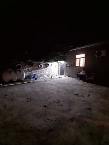 ev xacmaz: 3 otaqlı, 100 kv. m, Orta təmir — 10