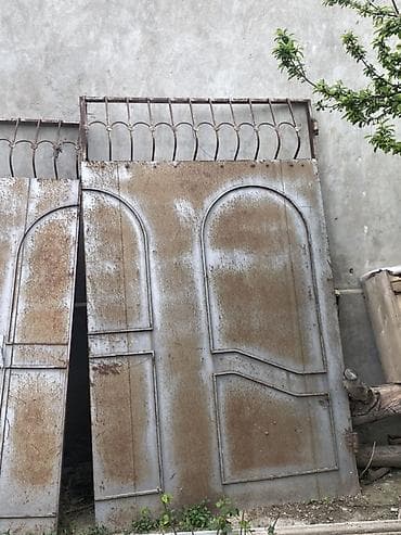 canavar sekileri: Dəmir Həyət darvazası, Yana açılan, 3 m, Mexaniki, Şəbəkə ilə, rəng - Gümüşü — 2