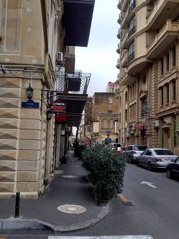 mingəcevirdə icarə obyektlər: Yasamal rayonu torqovıy ərazisində,sahəsi 17 kv/m olan, 1 otağlı — 8