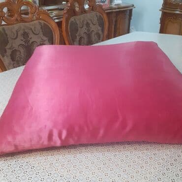 Döşəklər: Dekorativ Yastıq — 1