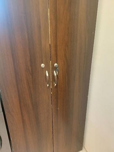 Iki qapılı hündürlüyü 175 sm eni 70 sm olan skaf-şifaner bir tərəfi — 5