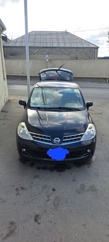 faizsiz kreditlə maşın: Nissan Tiida avtomobili hər gün rahat istifadə üçün nəzərdə tutulmuş — 6