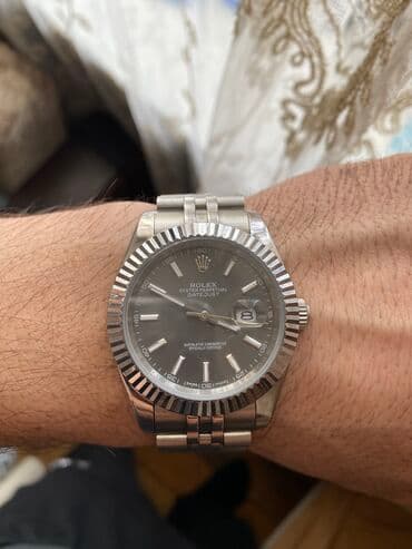 шуба из овчины азербайджанская: Б/у, Наручные часы, Rolex, цвет - Серый — 1